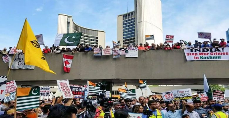 ٹورنٹو میں کشمیریوں کی حمایت میں احتجاجی مظاہرہ