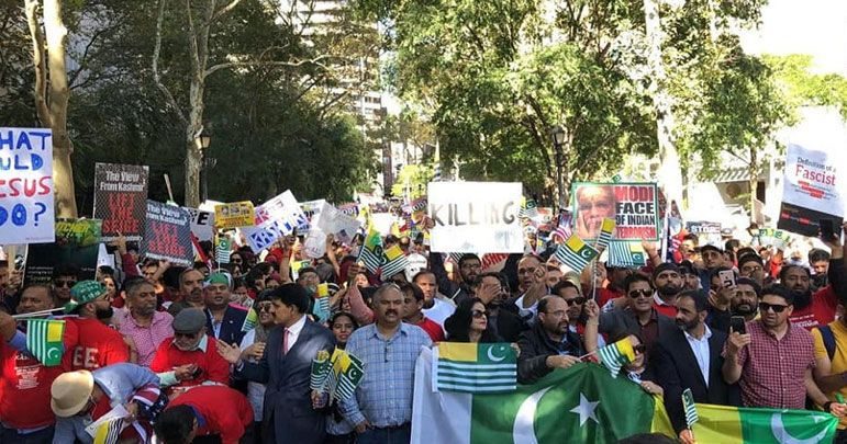 اقوام متحدہ کے سامنے بھارتی وزیراعظم مودی کیخلاف سخت احتجاج