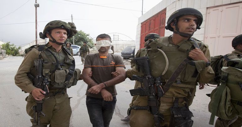 اسرائیلی فوج کے ہاتھوں مغربی کنارے سے 18 فلسطینی زیر حراست
