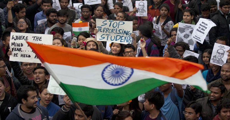 بھارت میں شہریت ترمیمی بل اور طلباء پر تشدد کے خلاف مظاہرے