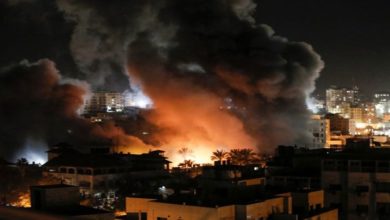 غزہ پر اسرائیلی حکومت کے ڈرون اور جنگی طیاروں کی بمباری