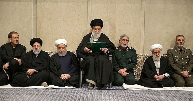 آیت اللہ خامنہ ای کی موجودگی میں شہید سلیمانی کی مجلس ترحیم