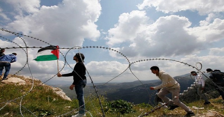 فلسطینیوں کی مدد کے لئے لبنان اور اردن کی عوام سرحدوں پر جمع