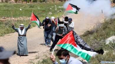 صیہونیوں کے حملے میں بیس فلسطینی زخمی، ایک گھر نذر آتش