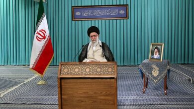 عالمی طاقتوں کے زیر اثر ذرائع ابلاغ ایران کے انتخابات میں تخریبی کردار ادا کر رہے ہیں: آیت اللہ خامنہ ای