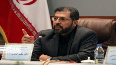 امریکہ, ایران کو کوئی تحفہ دینے والا نہیں: ایران