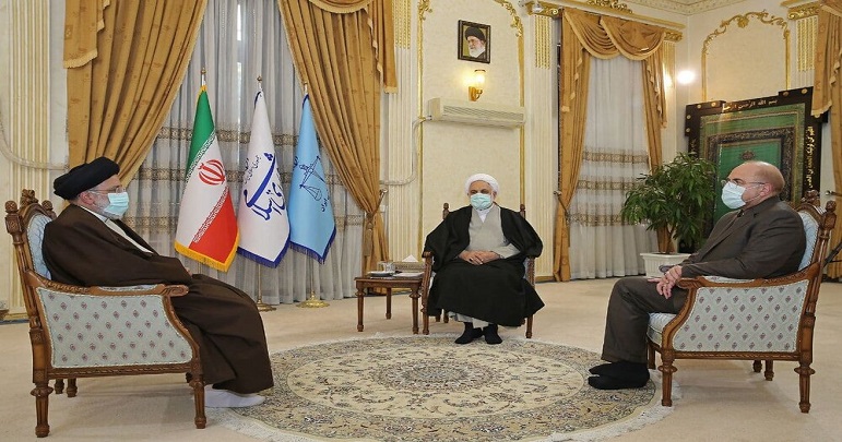 ایران کی تینوں قوا کے سربراہان کا اجلاس