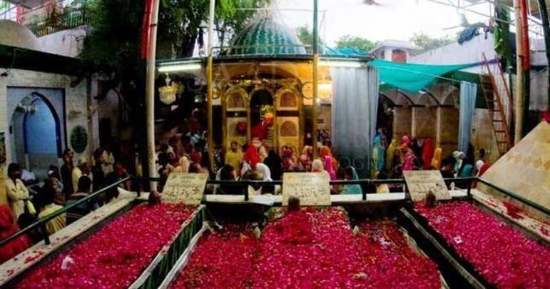 لاہور، دربار بی بی پاکدامنؒ میں سالانہ عرس کی تقریبات کا آغاز ہوگیا