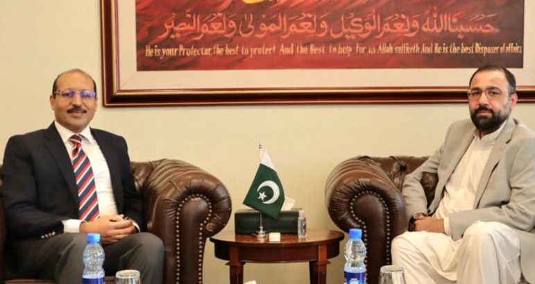 Chaudhry Salik Hussain meeting with Pakistani ambassador in Iraq