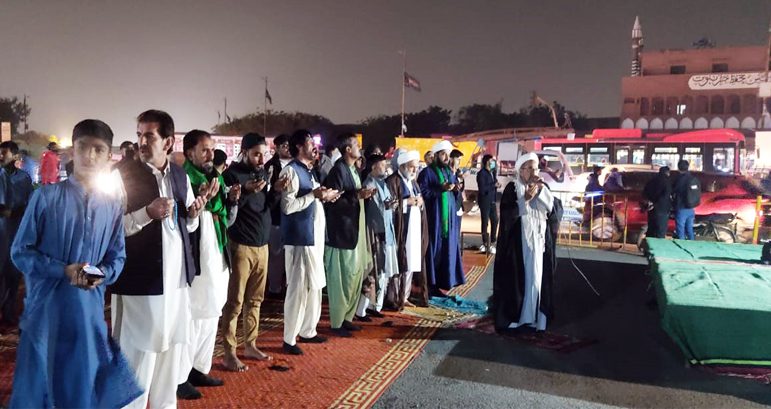 Central protest sit-in started at Numaish Chowrangi Karachi in support of victims of Parachinar