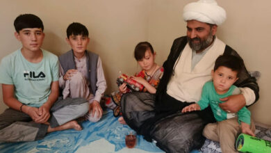 Quetta: Allama Maqsood Domki visits the homes of martyrs on the occasion of Eid