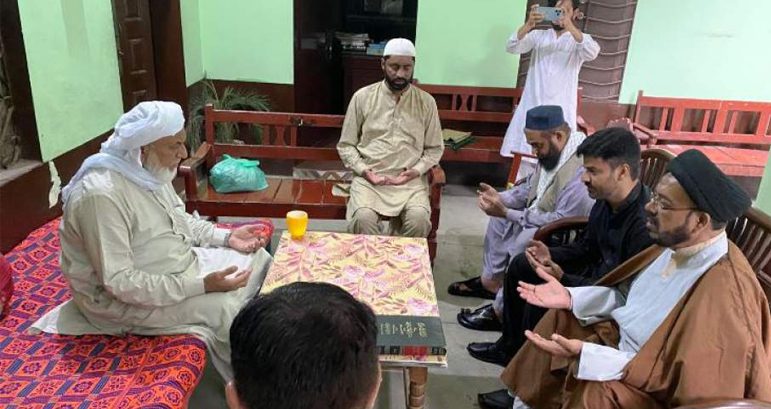 MWM South Punjab delegation meets Allama Akhtar Hussain Naseem, expresses grief over son's death
